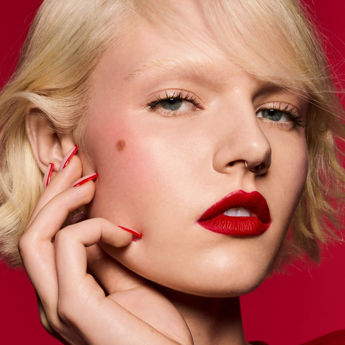 HOT CHEEKS CHERRY (RUBOR E ILUMINADOR PARA ROSTRO)